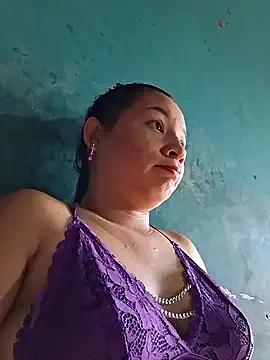 hot-mom22 on StripChat