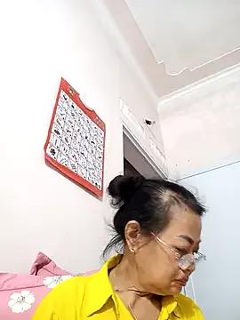 Hotestlove on StripChat