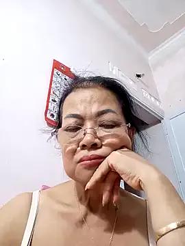 Hotestlove on StripChat