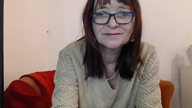 hotlinda45 on StripChat