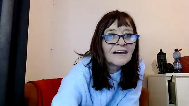 hotlinda45 on StripChat