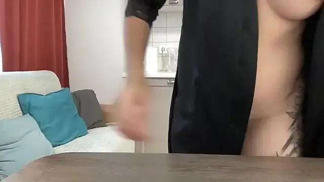 HotyWinter on StripChat