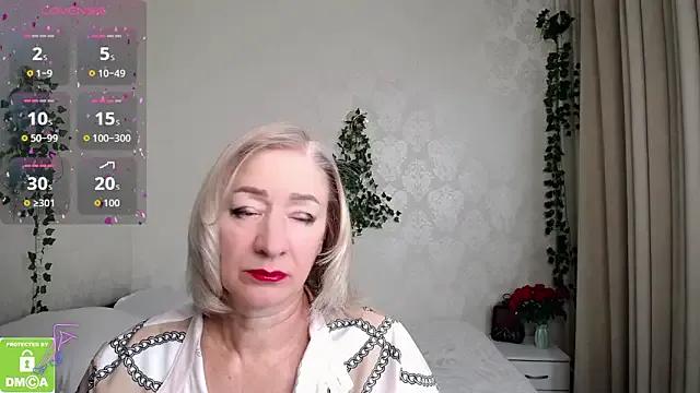 hunters_woman on StripChat