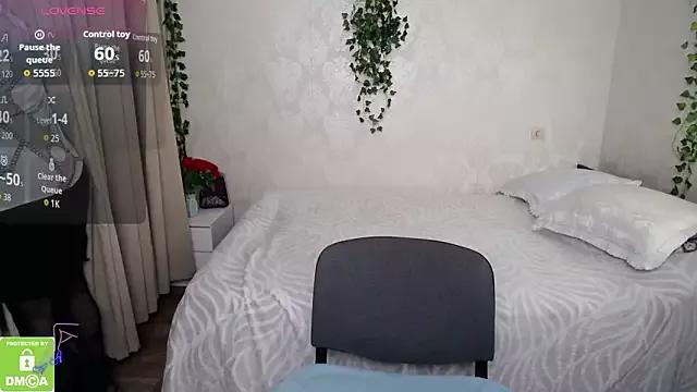 hunters_woman on StripChat