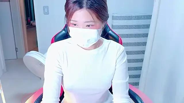 hyeony_s96 on StripChat