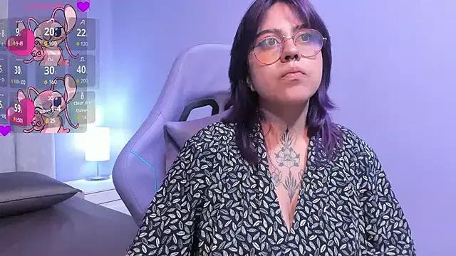 Iam_kuromi on StripChat