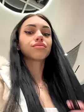 ilariea_girl on StripChat