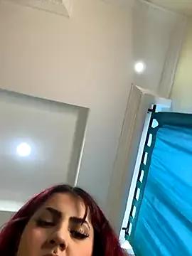 Ivelleee_ on StripChat