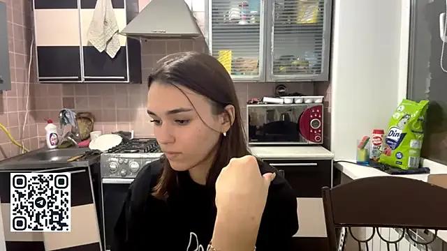 JaneFosterxx — eye close contact + smile