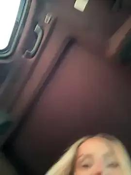 jasminesummer on StripChat