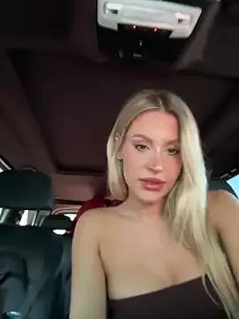 jasminesummer on StripChat