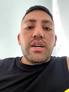 JuanZapata33 on StripChat