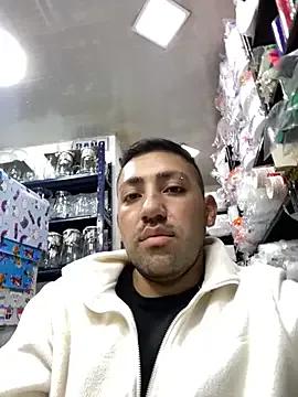 JuanZapata33 on StripChat