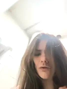 Junani2231 on StripChat