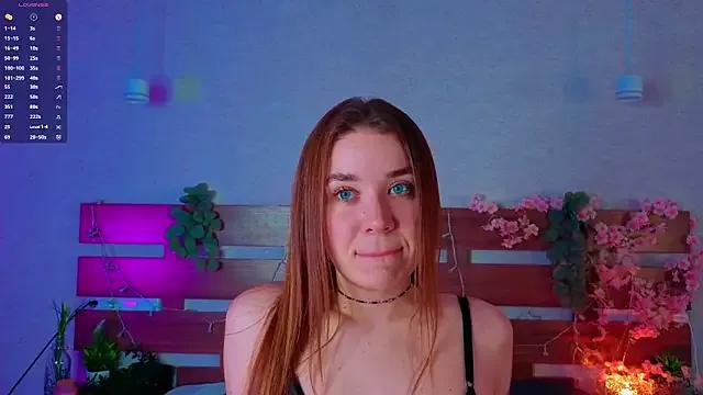 KarenGibbs — Fingers in my sweet pussy 