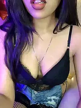KARISHMA-STRIP on StripChat