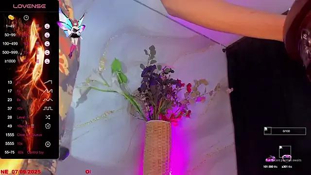 Karla-Ebony on StripChat