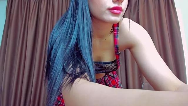 KaylaLaine on StripChat