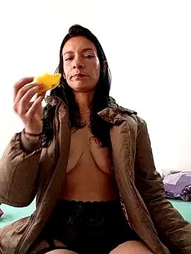 kim_lebanon on StripChat