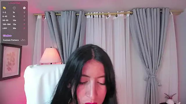 kira_moon__ on StripChat