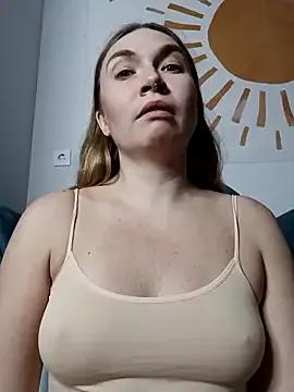 KisaVixen on StripChat