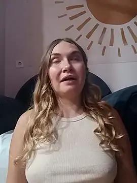 KisaVixen on StripChat