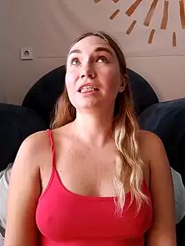 KisaVixen on StripChat