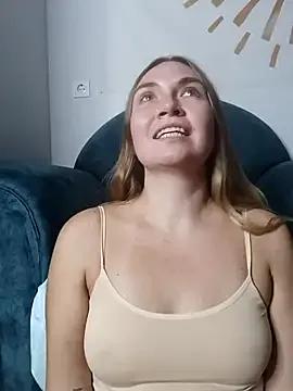 KisaVixen on StripChat