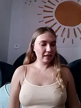 KisaVixen on StripChat