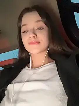 KittyQueeny on StripChat