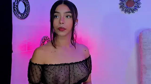 lanna_brunette on StripChat