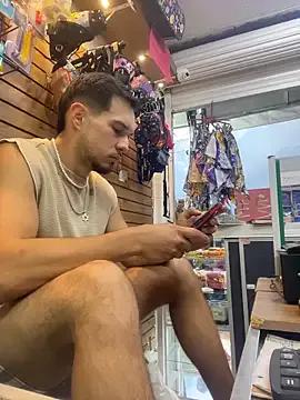 Leonardmoppet on StripChat