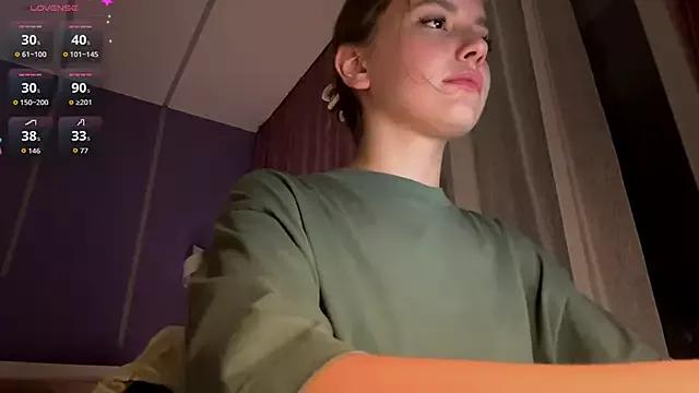 LinaMoonBlessed on StripChat