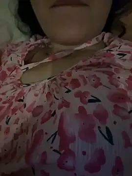 Link_lee — Take off panties, masturbate toy and squ