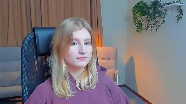 LisaRais on StripChat