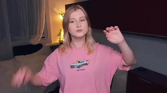 LisaRais on StripChat