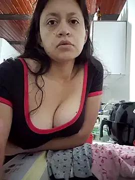 lombarlana-89 on StripChat