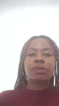 Luciouslips00 on StripChat