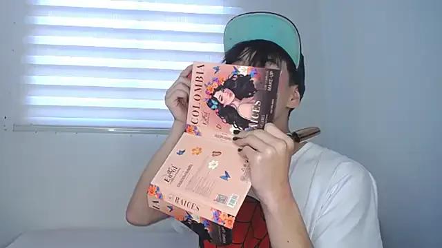 lucky_stricke on StripChat