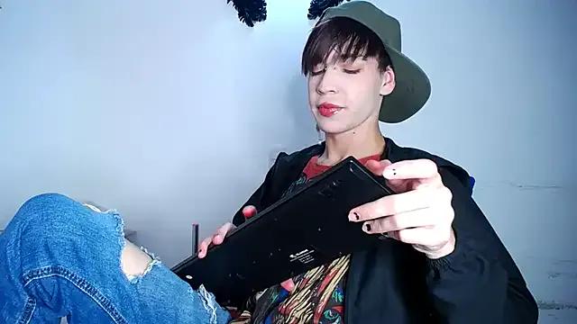 lucky_stricke on StripChat