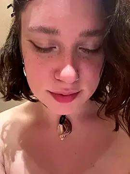 lucy-joy on StripChat