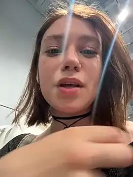 lucy-joy on StripChat