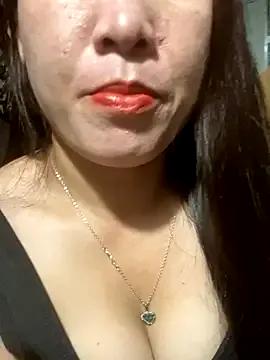 Luna-ass on StripChat