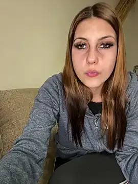 Luna1114 on StripChat