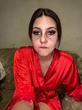 Luna1114 on StripChat