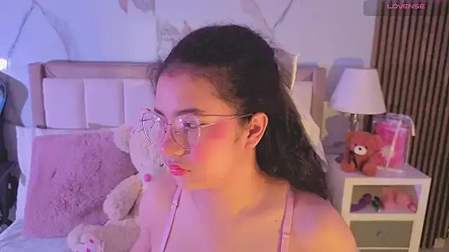 LunaRosse_ on StripChat