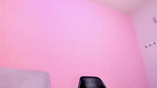 lupeebony on StripChat