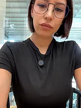 luvely_unique_ on StripChat