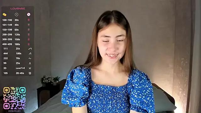 LynetteDanley on StripChat