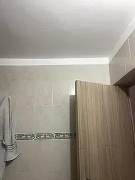 Lyon_vach on StripChat